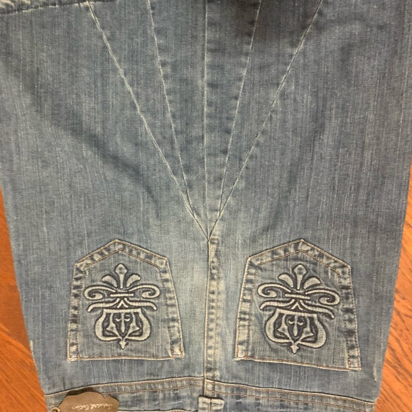 Skirt - Picture 2 of 5